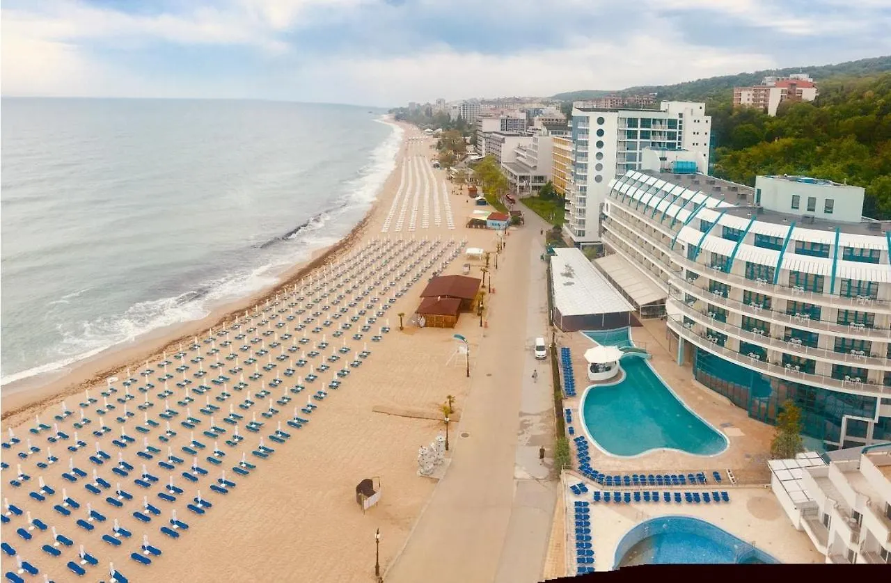 Budget Beachfront Golden Sands Varna