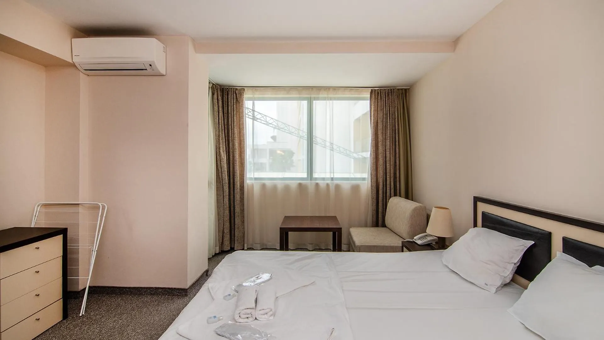 Budget Beachfront Golden Sands Varna 0*,